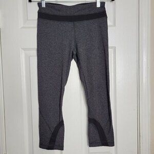 Lululemon Run Inspire II‎ Cropped Leggings 6 Black Gray Herringbone